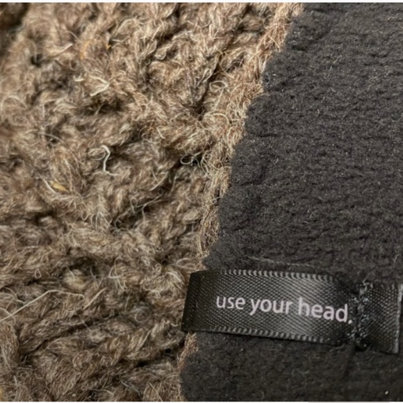 Ambler BRN Hand knit Wool Child Toque - Picture 4 of 4